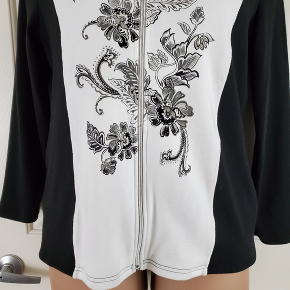 Breckenridge Floral Full Zip Jacket - Picture 7 of 15